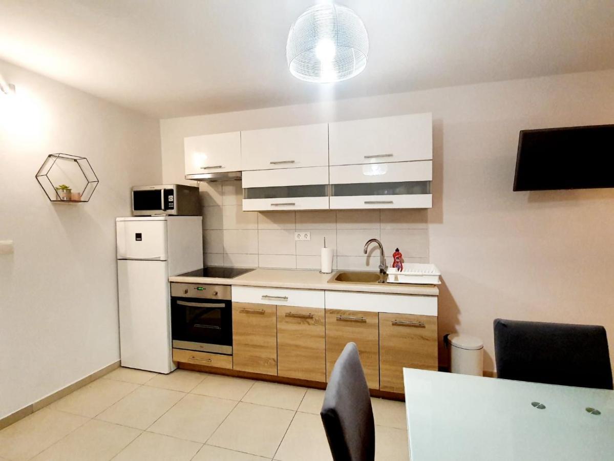 Apartmani Sara Bibinje Exterior photo